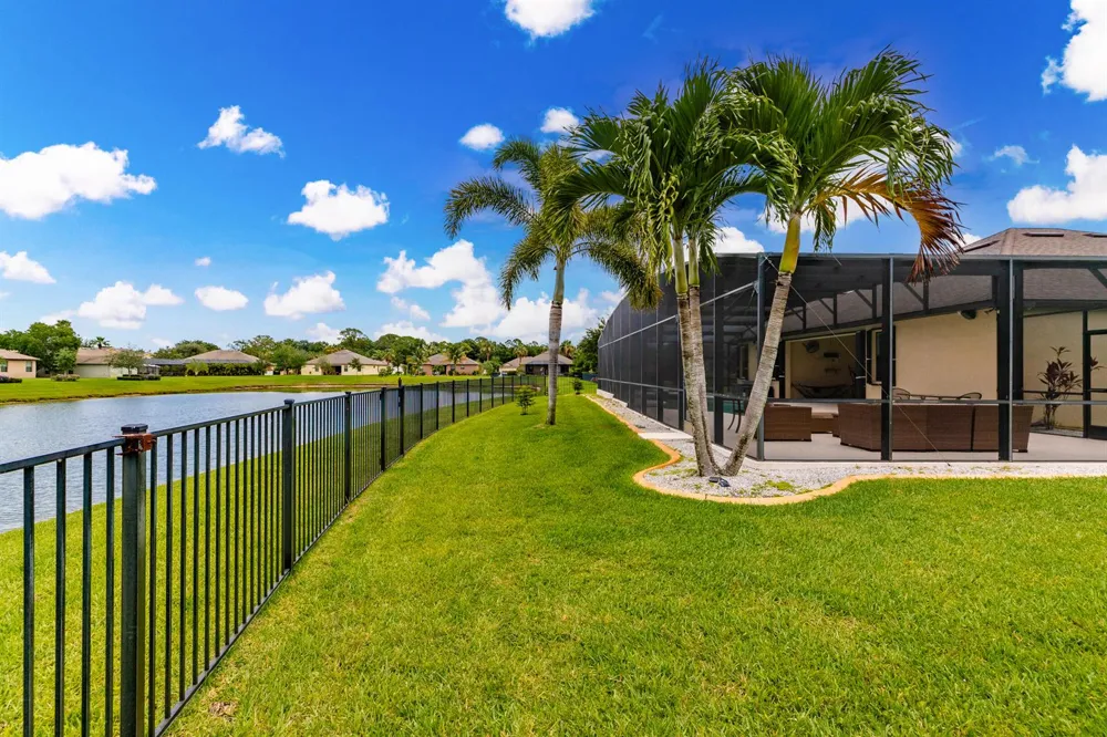 6460 Palm Place Vero Beach, FL 32967