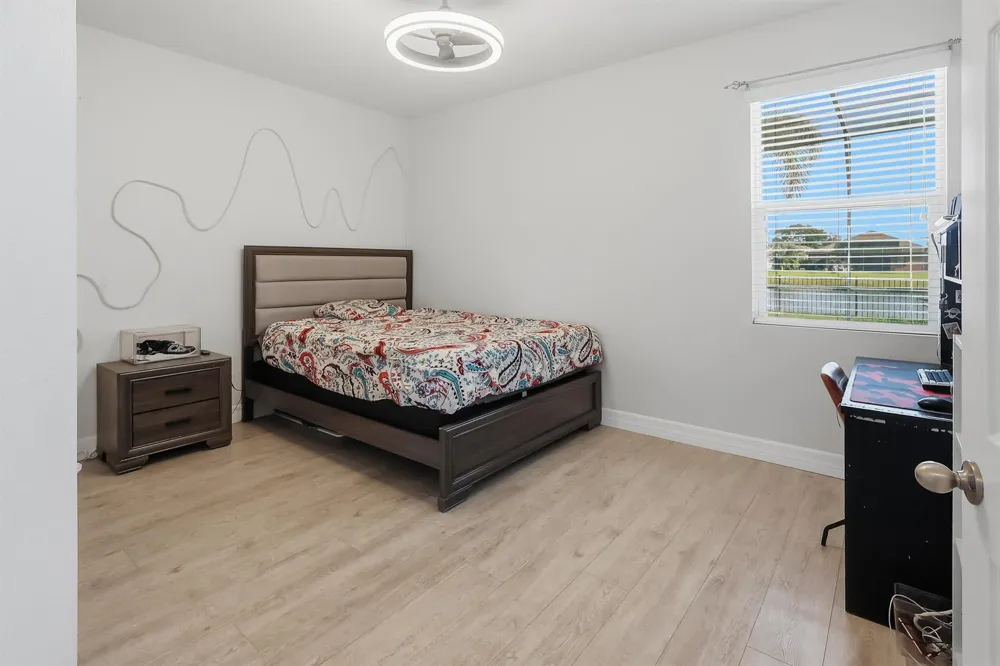 6460 Palm Place Vero Beach, FL 32967