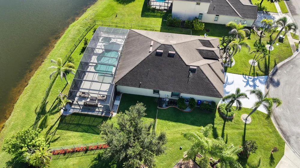 6460 Palm Place Vero Beach, FL 32967