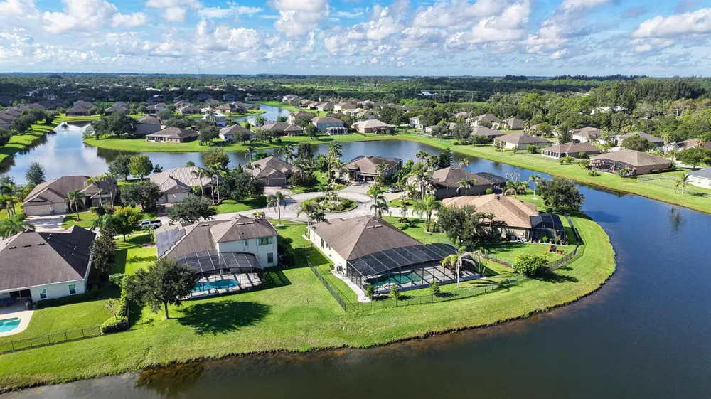 6460 Palm Place Vero Beach, FL 32967