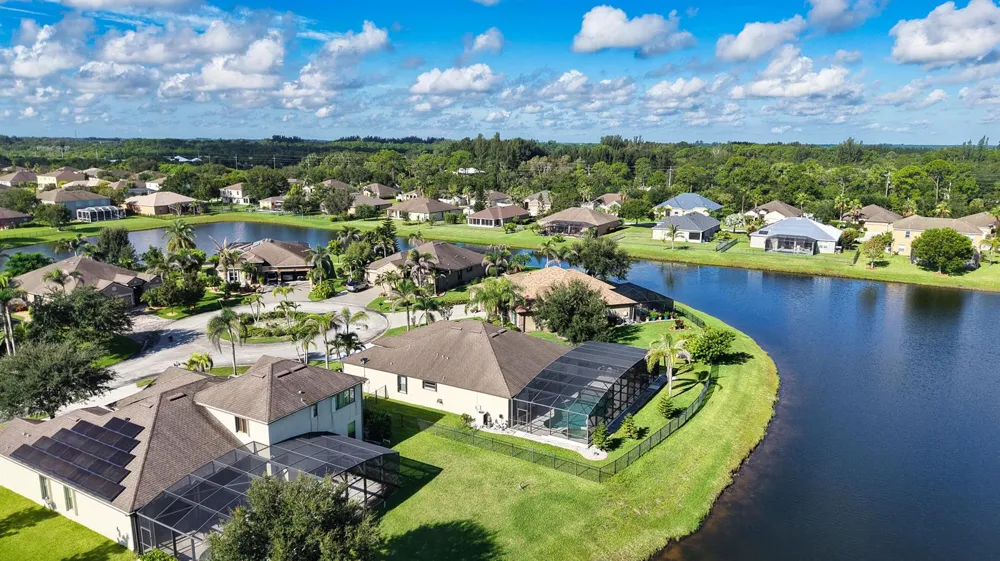 6460 Palm Place Vero Beach, FL 32967