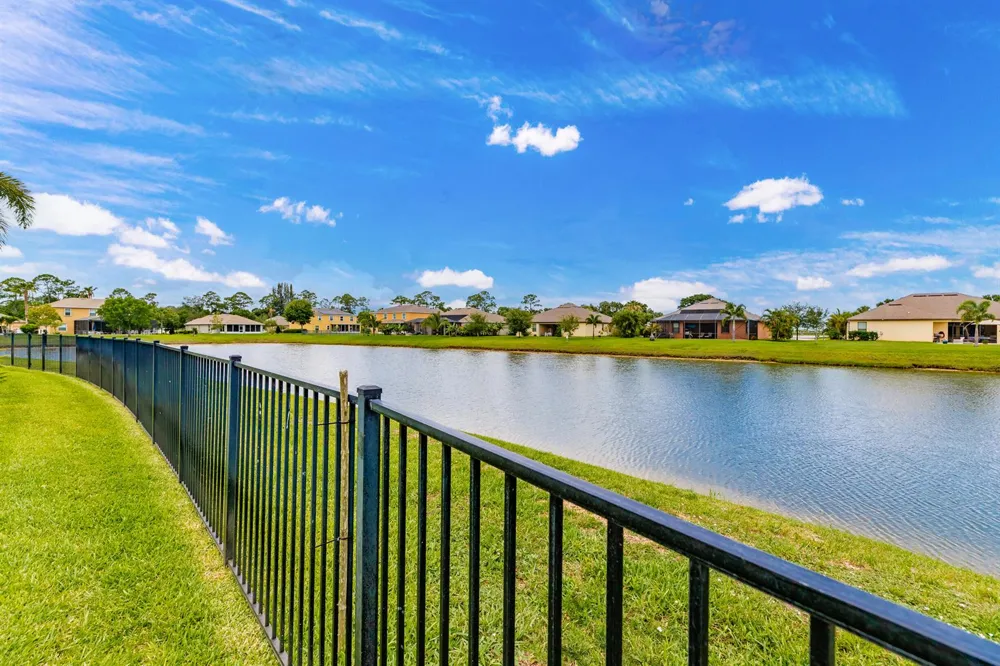 6460 Palm Place Vero Beach, FL 32967