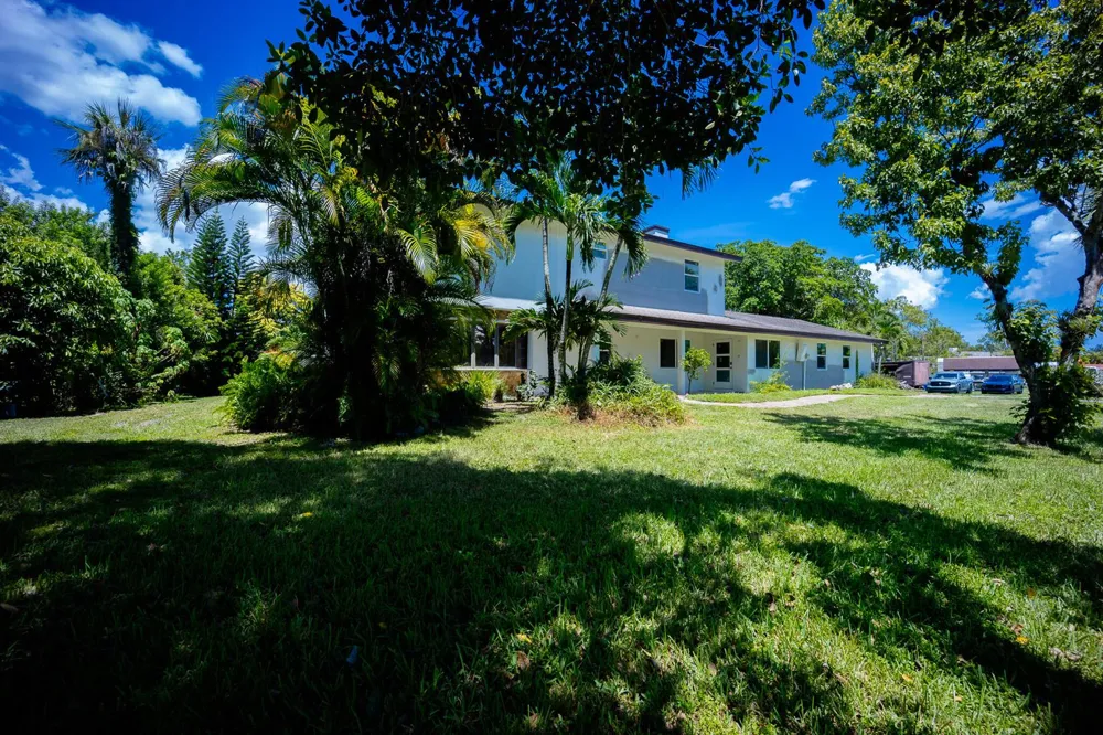 9435 EL PASO DRIVE Lake Worth, FL 33467