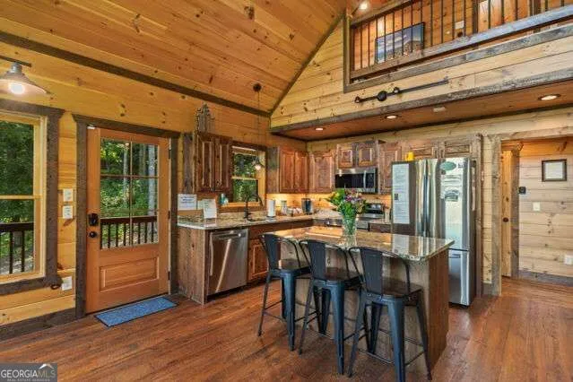 34 Highland Forest TRL Morganton, GA 30560