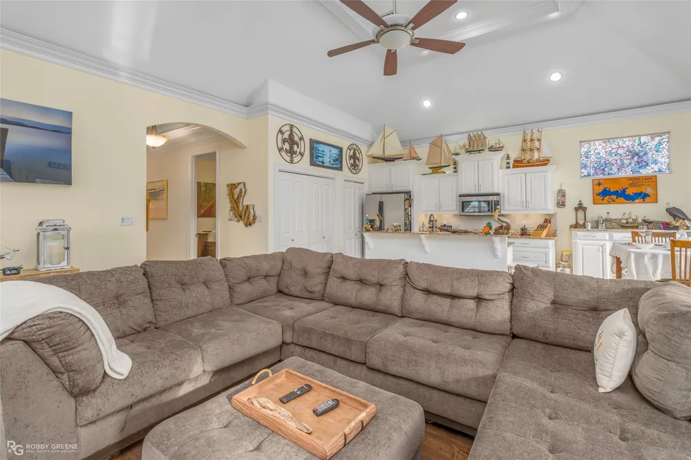 5860 S Lakeshore Drive #12 Shreveport, LA 71119