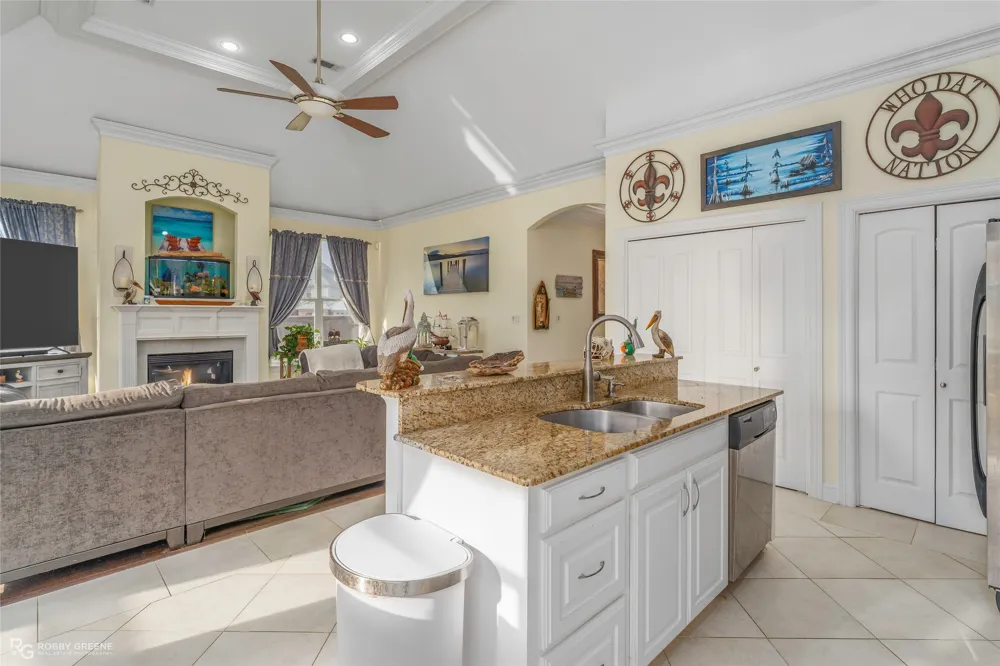 5860 S Lakeshore Drive #12 Shreveport, LA 71119