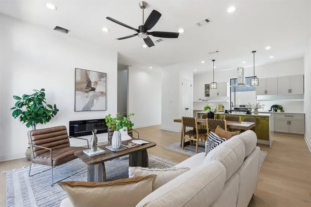 4635 Manett Street #108 Dallas, TX 75204