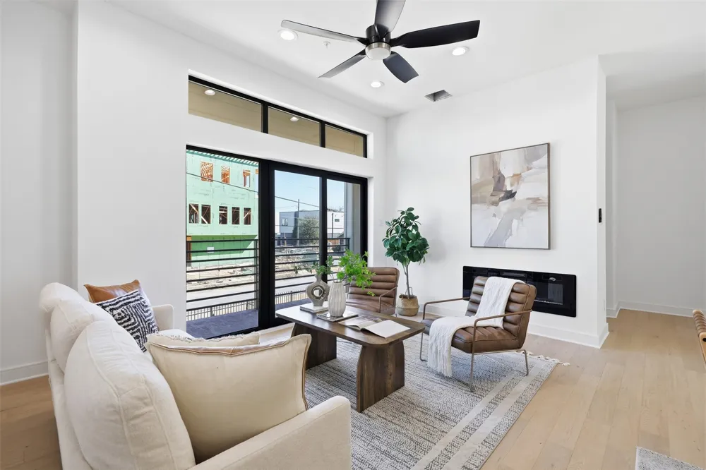 4635 Manett Street #108 Dallas, TX 75204