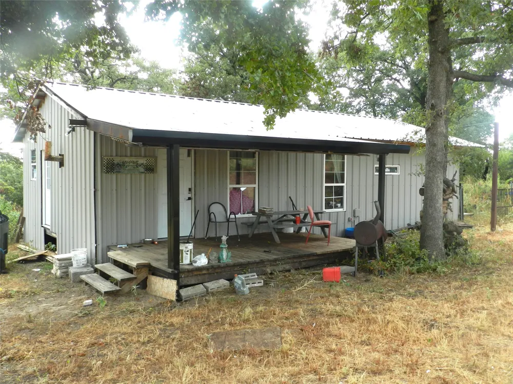 588 Salt Creek Road Springtown, TX 76082