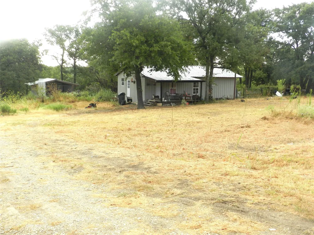 588 Salt Creek Road Springtown, TX 76082