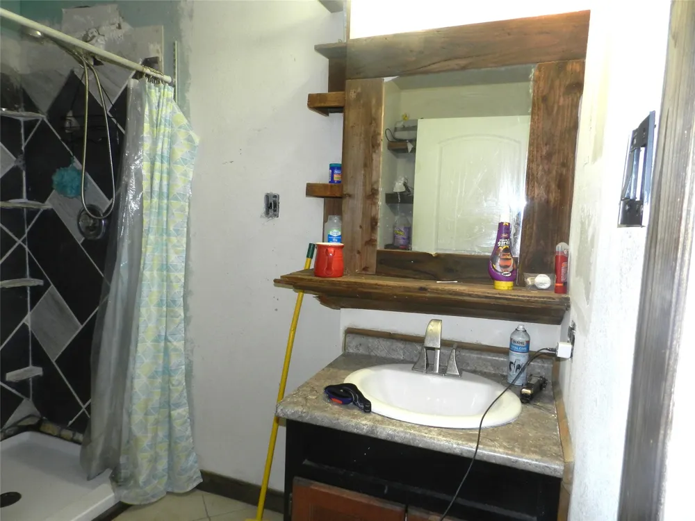 588 Salt Creek Road Springtown, TX 76082