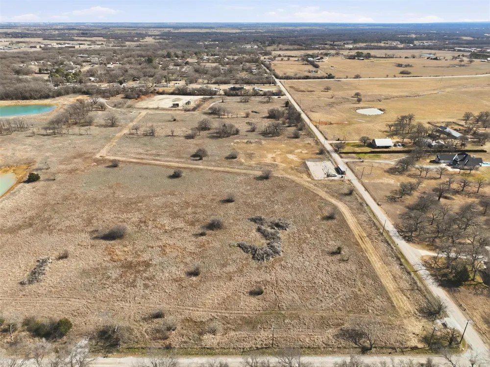 935 County Road 404 Alvarado, TX 76009