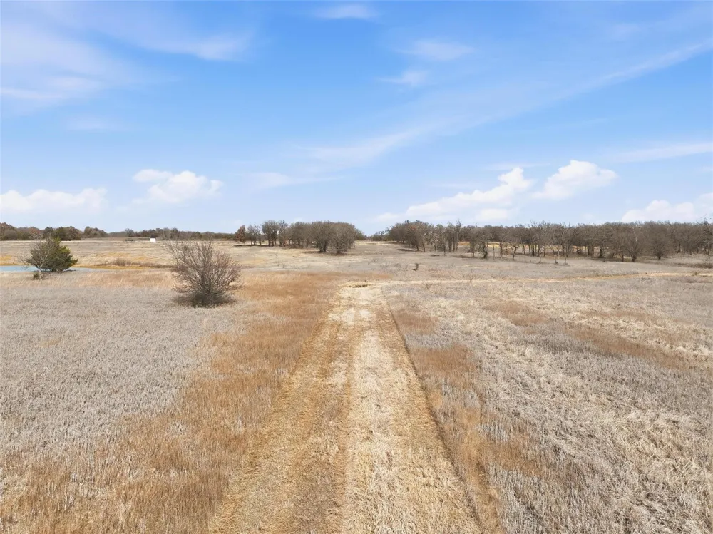 935 County Road 404 Alvarado, TX 76009