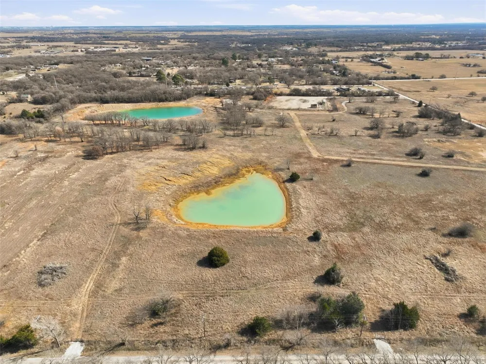 875 County Road 404 Alvarado, TX 76009