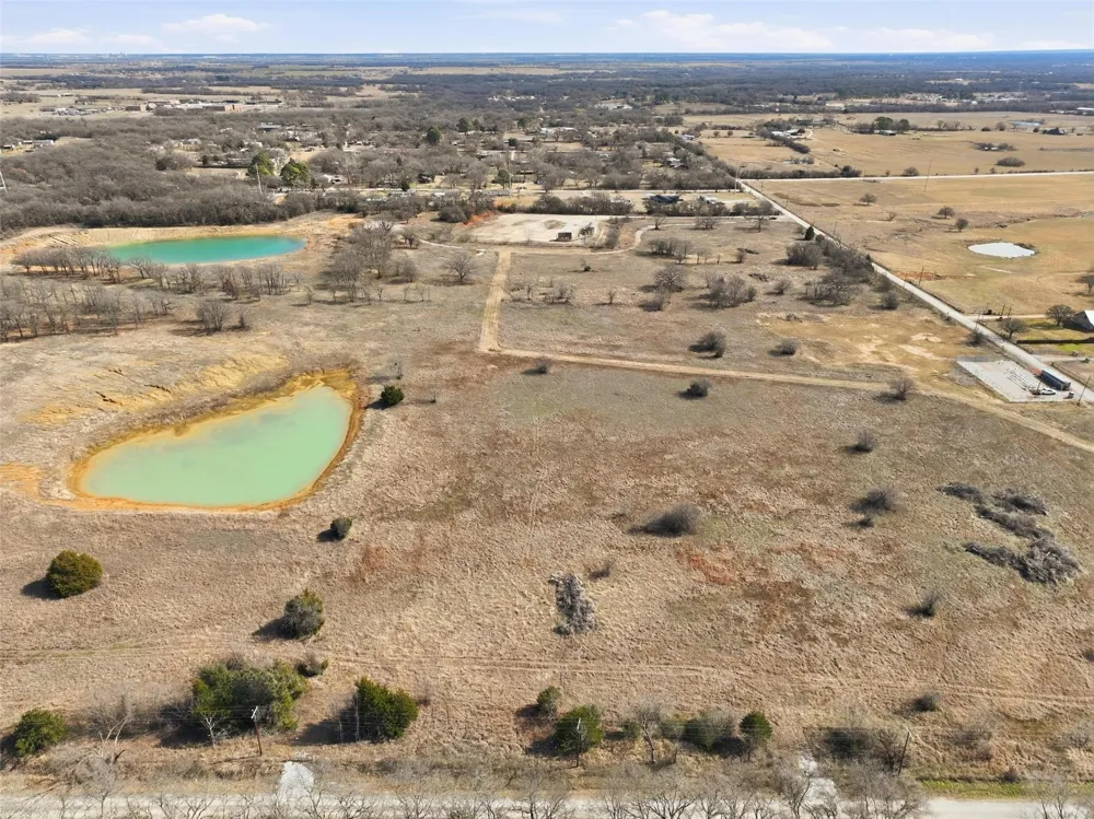 875 County Road 404 Alvarado, TX 76009