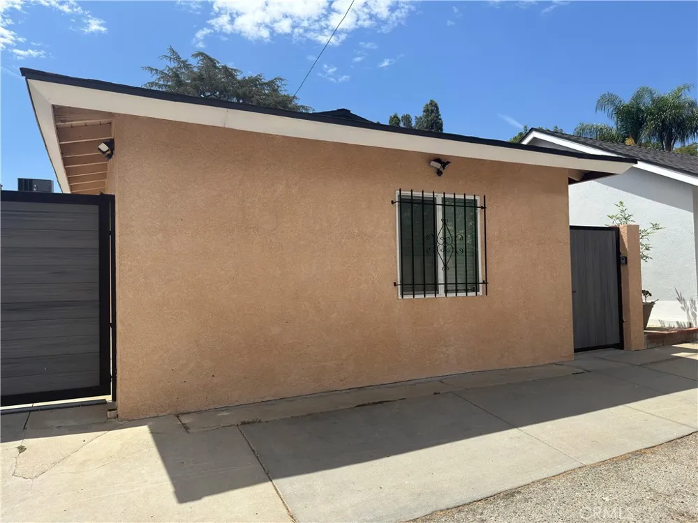 11022 Louise Avenue Granada Hills, CA 91344