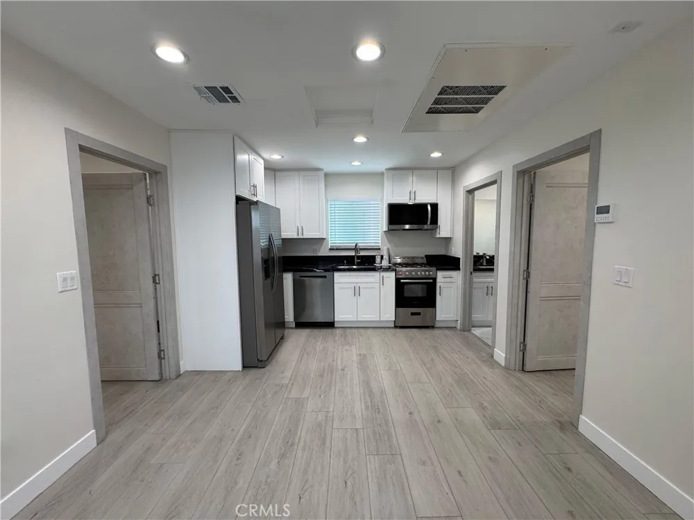 11022 Louise Avenue Granada Hills, CA 91344