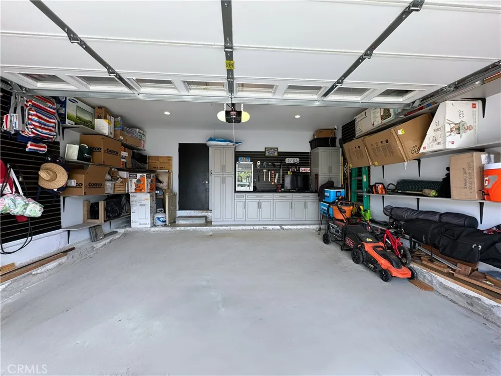 5785 Bertrand Avenue Encino, CA 91316