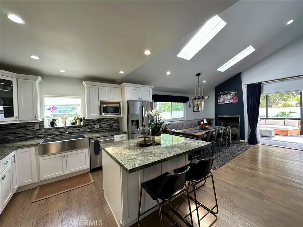 5785 Bertrand Avenue Encino, CA 91316