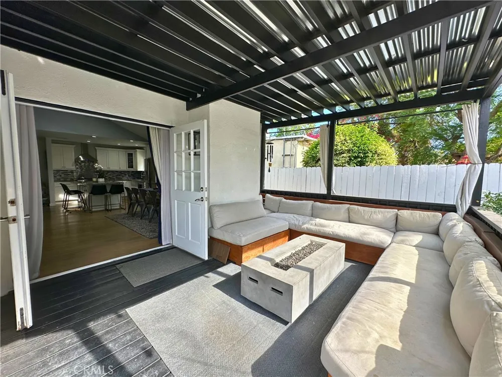 5785 Bertrand Avenue Encino, CA 91316