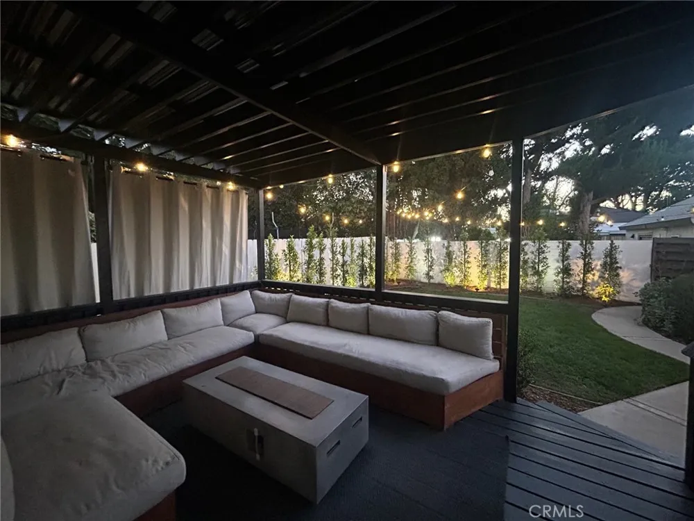 5785 Bertrand Avenue Encino, CA 91316