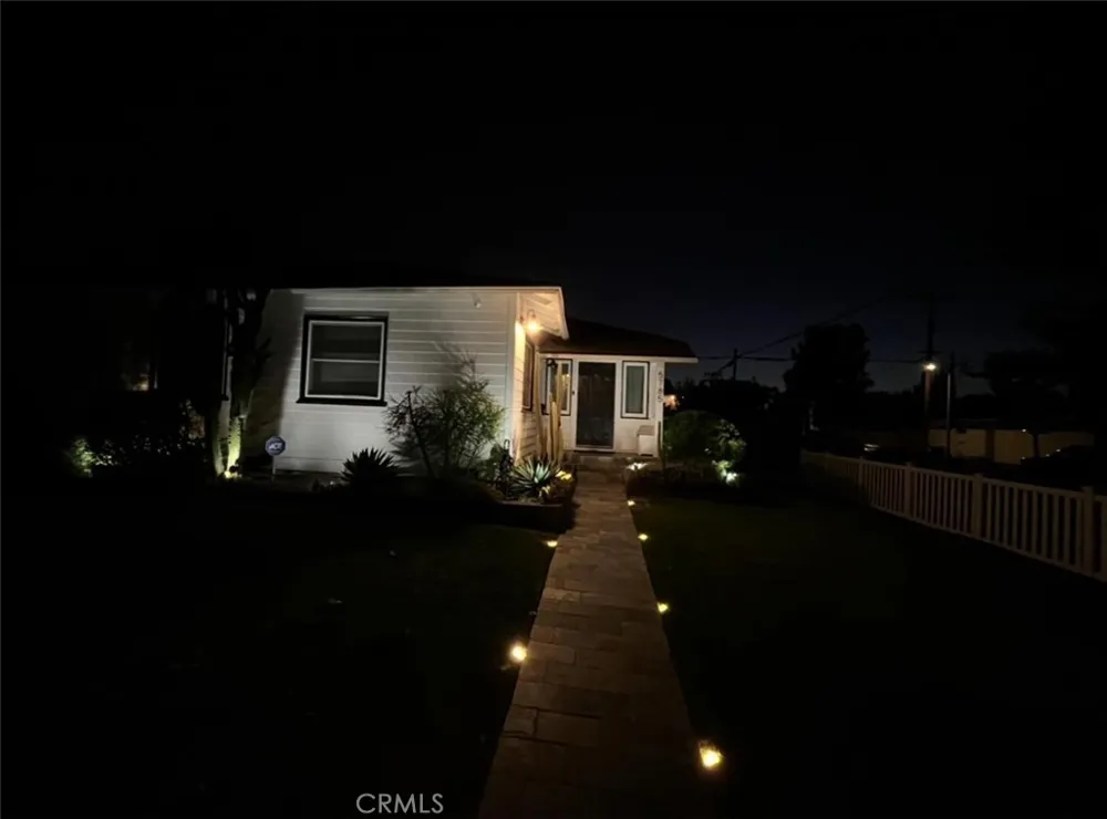 5785 Bertrand Avenue Encino, CA 91316