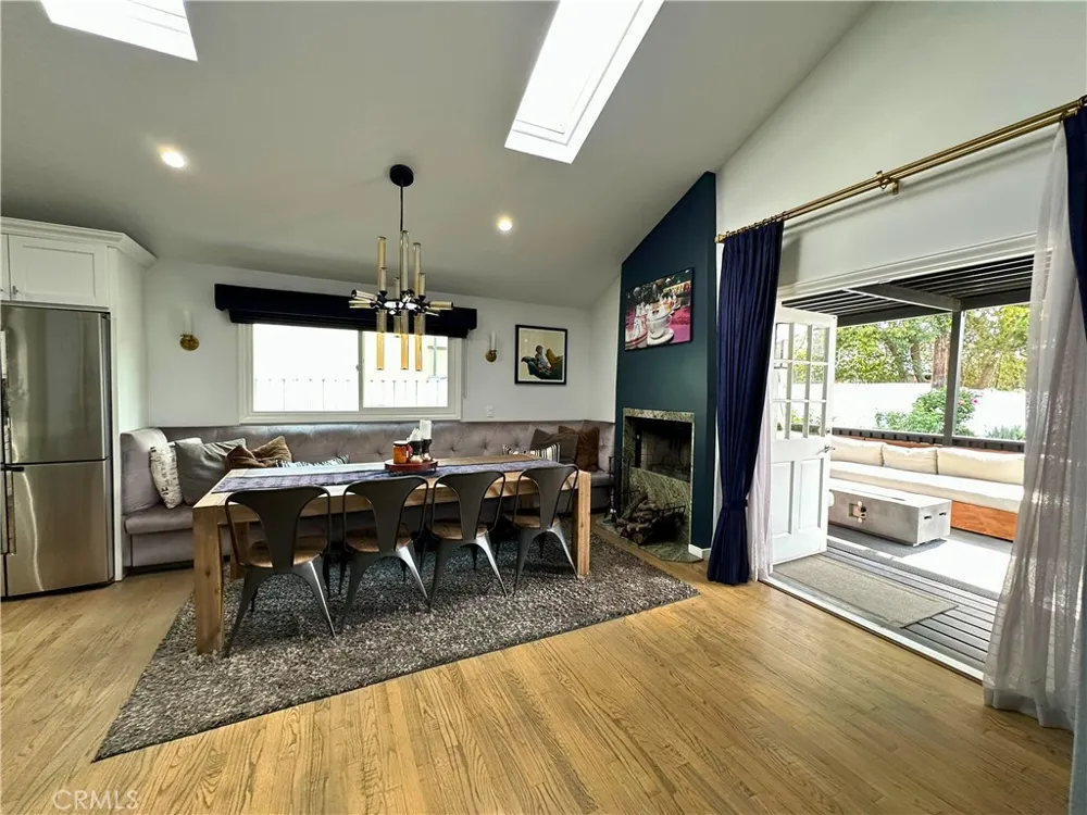 5785 Bertrand Avenue Encino, CA 91316