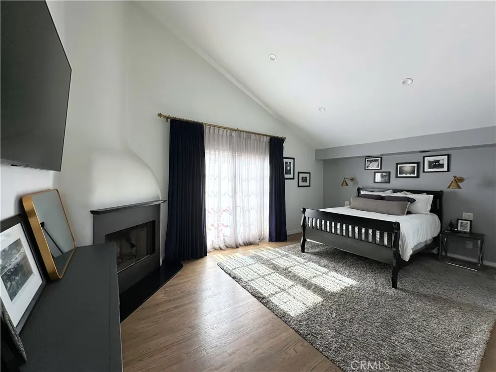 5785 Bertrand Avenue Encino, CA 91316