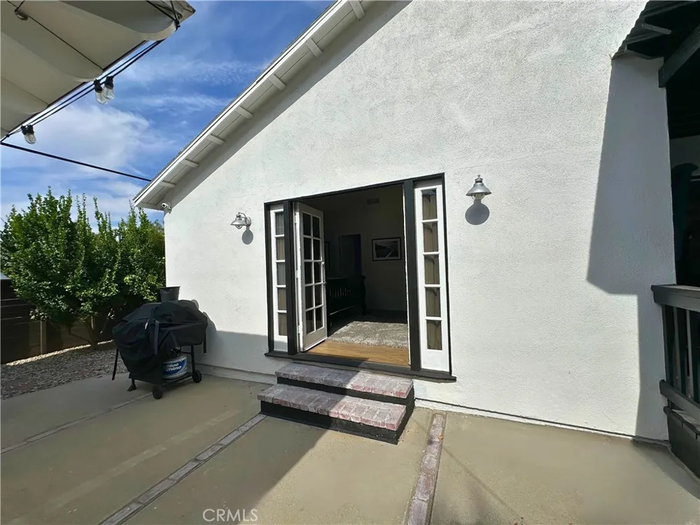 5785 Bertrand Avenue Encino, CA 91316