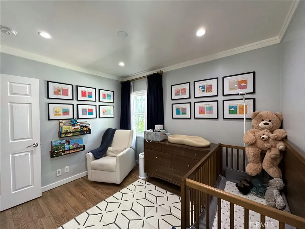 5785 Bertrand Avenue Encino, CA 91316