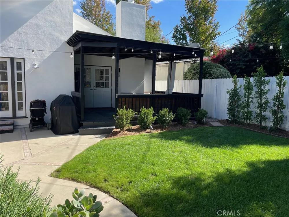5785 Bertrand Avenue Encino, CA 91316