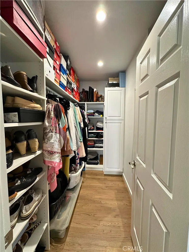 5785 Bertrand Avenue Encino, CA 91316