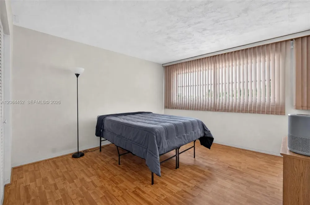 11685 Canal Dr #303 North Miami, FL 33181