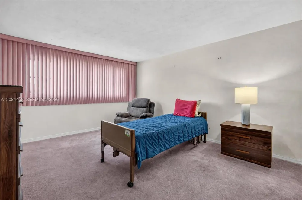 11685 Canal Dr #303 North Miami, FL 33181
