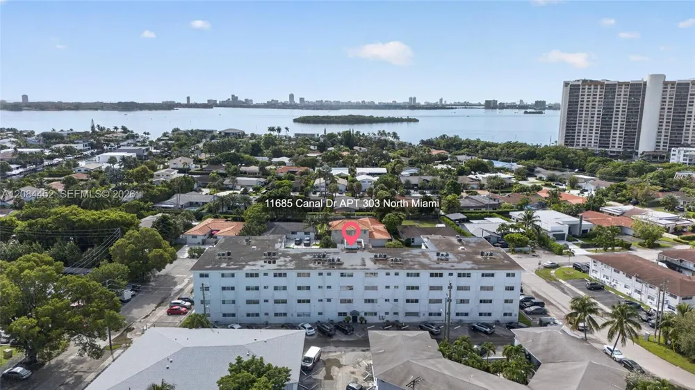 11685 Canal Dr #303 North Miami, FL 33181