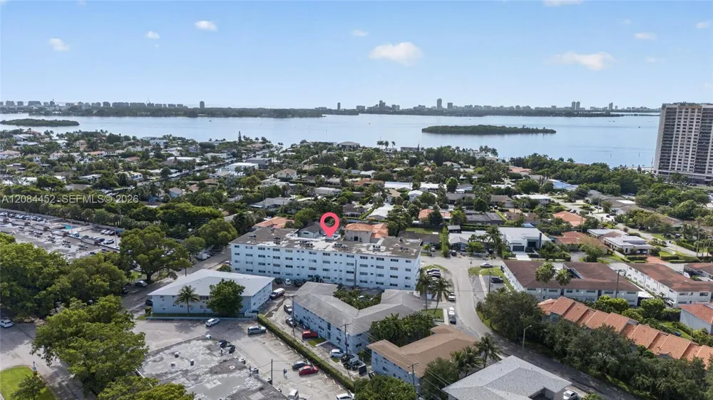11685 Canal Dr #303 North Miami, FL 33181