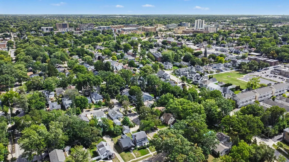 506 Hilldale Drive Royal Oak, MI 48067