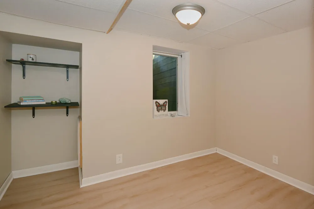 3503 Iroquois Trail Kalamazoo, MI 49006