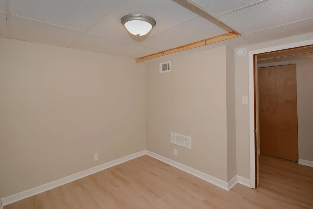 3503 Iroquois Trail Kalamazoo, MI 49006