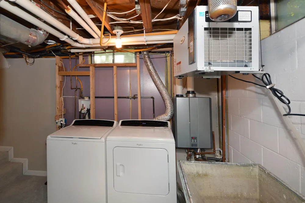 3503 Iroquois Trail Kalamazoo, MI 49006