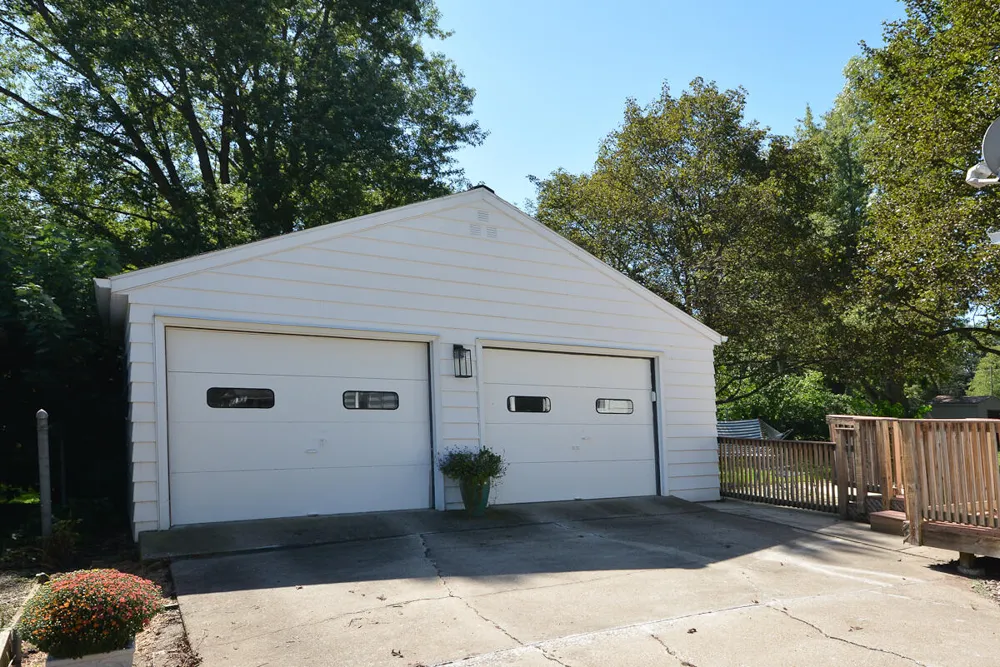 3503 Iroquois Trail Kalamazoo, MI 49006