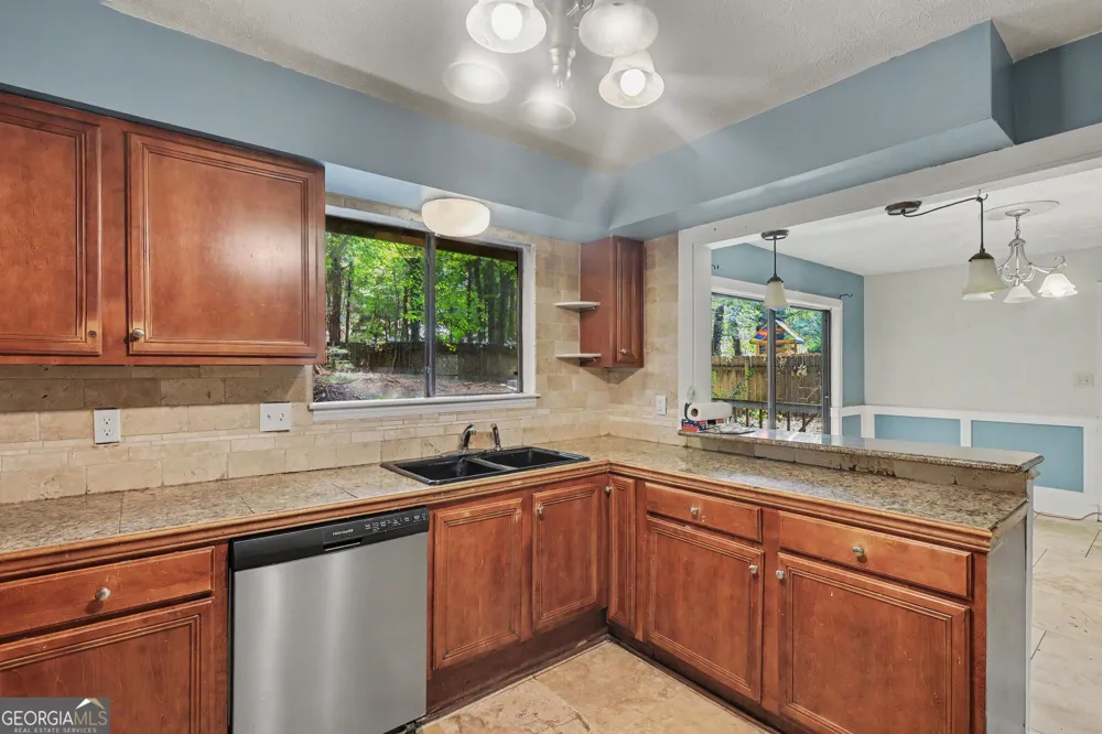 103 Martingale DR Peachtree City, GA 30269