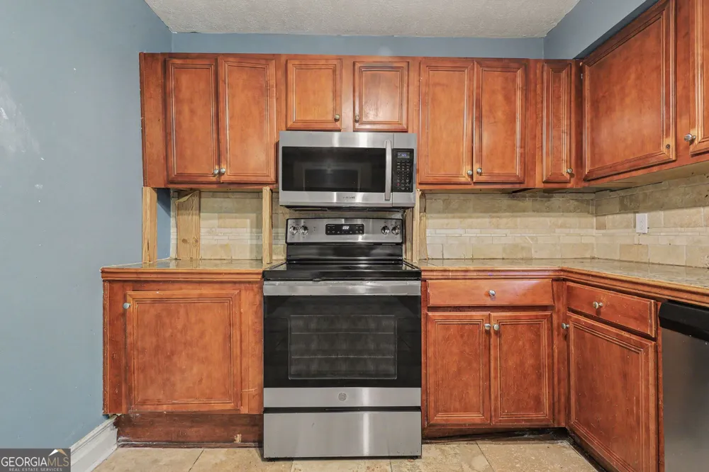 103 Martingale DR Peachtree City, GA 30269