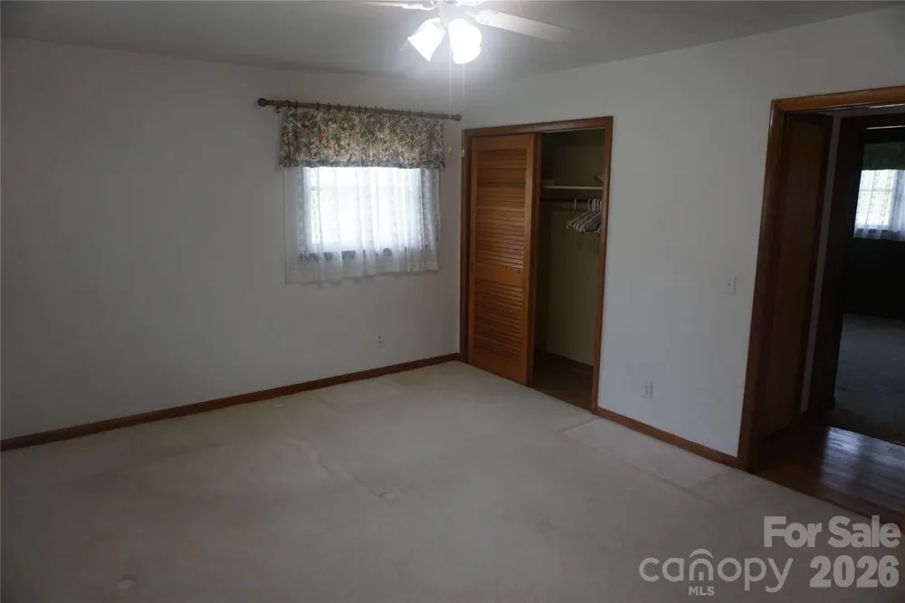 11141 NC Highway 226 Highway Bakersville, NC 28705