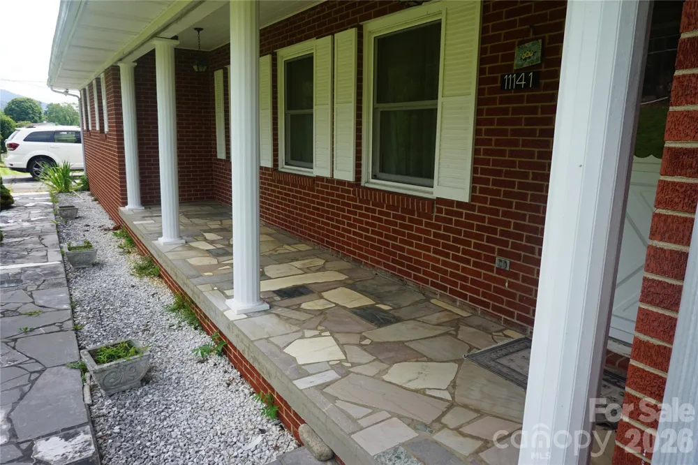 11141 NC Highway 226 Highway Bakersville, NC 28705