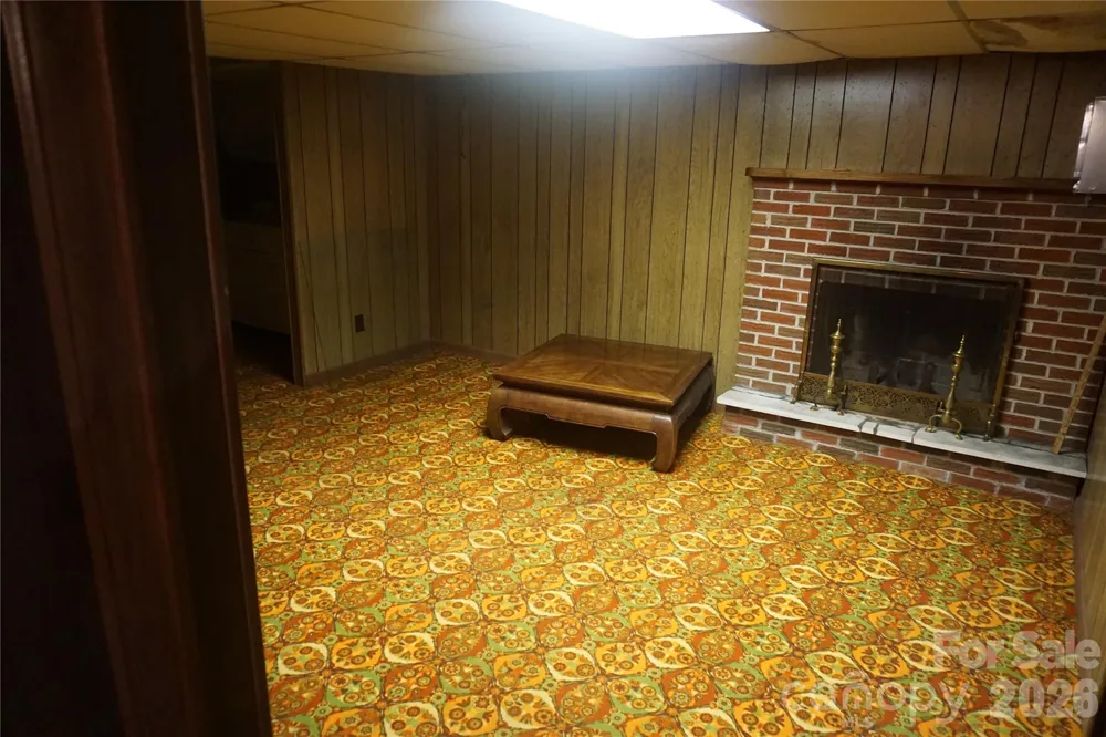 11141 NC Highway 226 Highway Bakersville, NC 28705