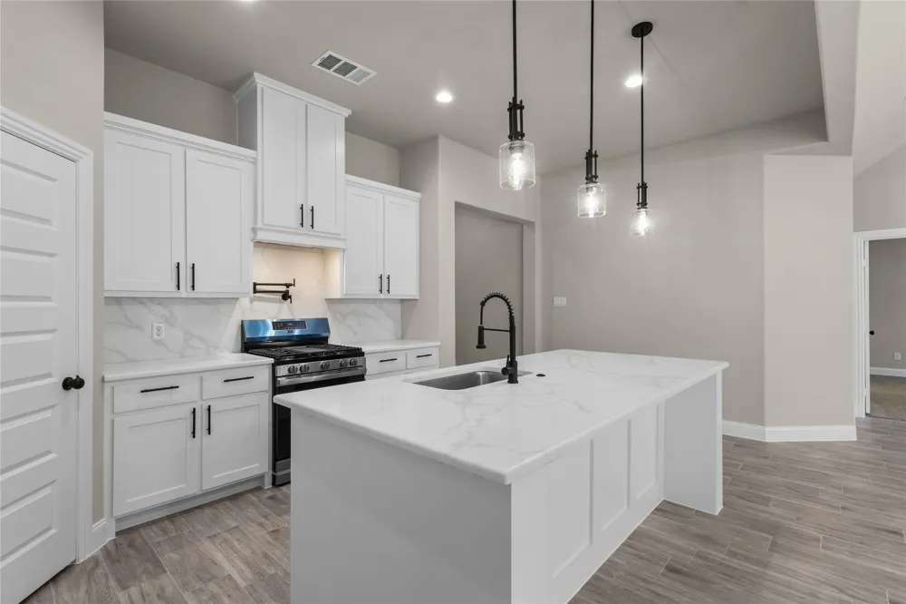502 S 14th St Corsicana, TX 75110