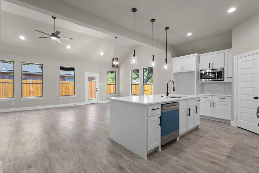 502 S 14th St Corsicana, TX 75110