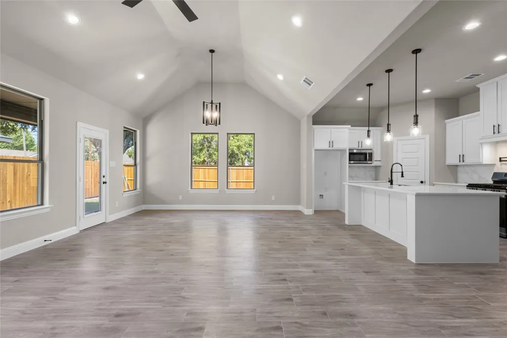 502 S 14th St Corsicana, TX 75110