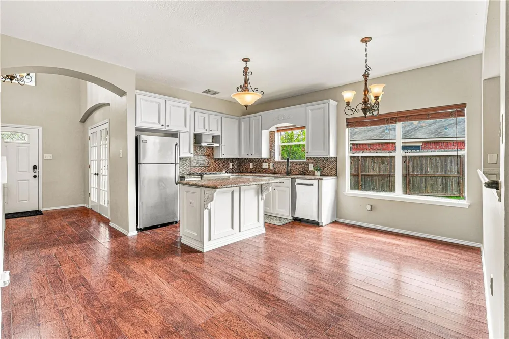 9904 Fair Brook Way Pearland, TX 77584